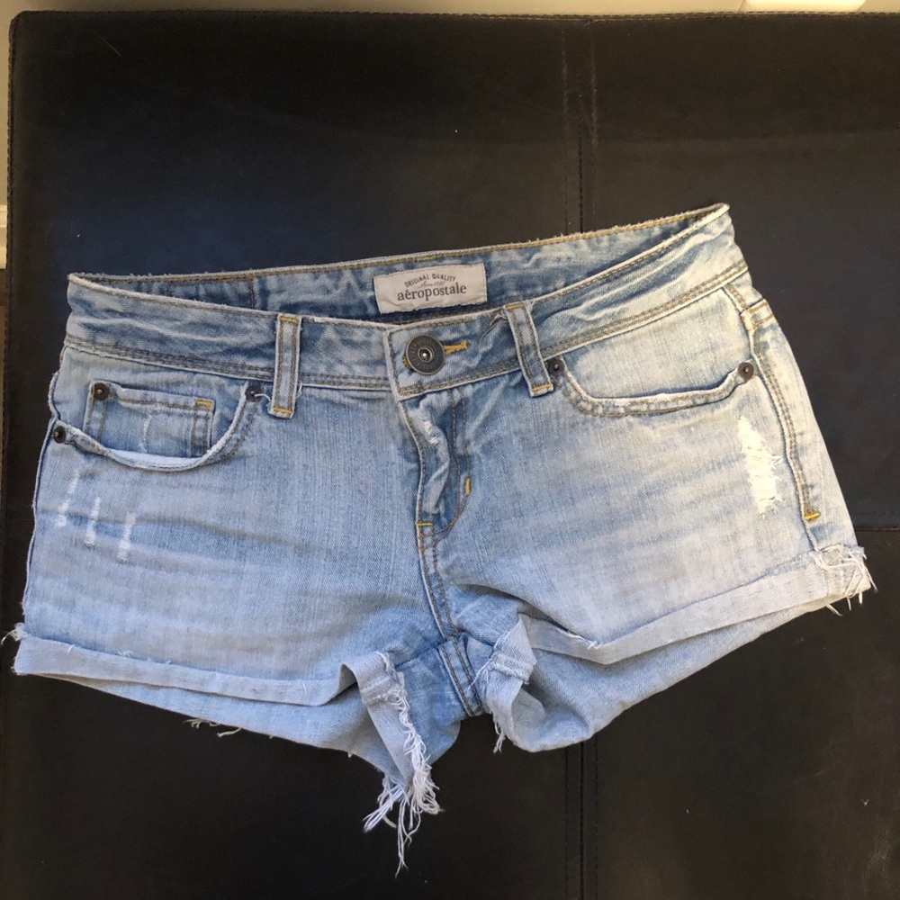 Slight distressed denim shorts size 1/2